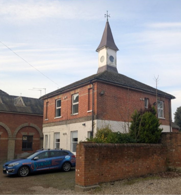 Image of the outside of the clinic